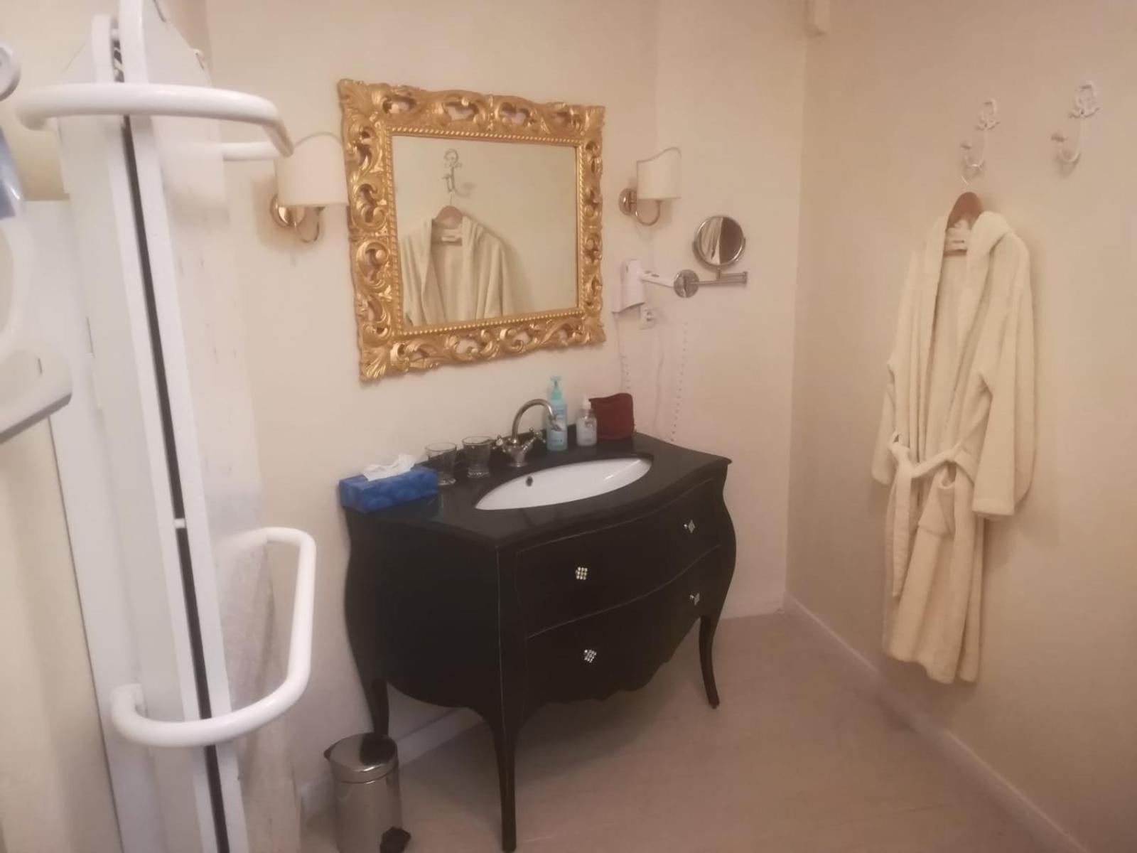 Mas Lei Bancau Bed & Breakfast Le Beausset Room photo