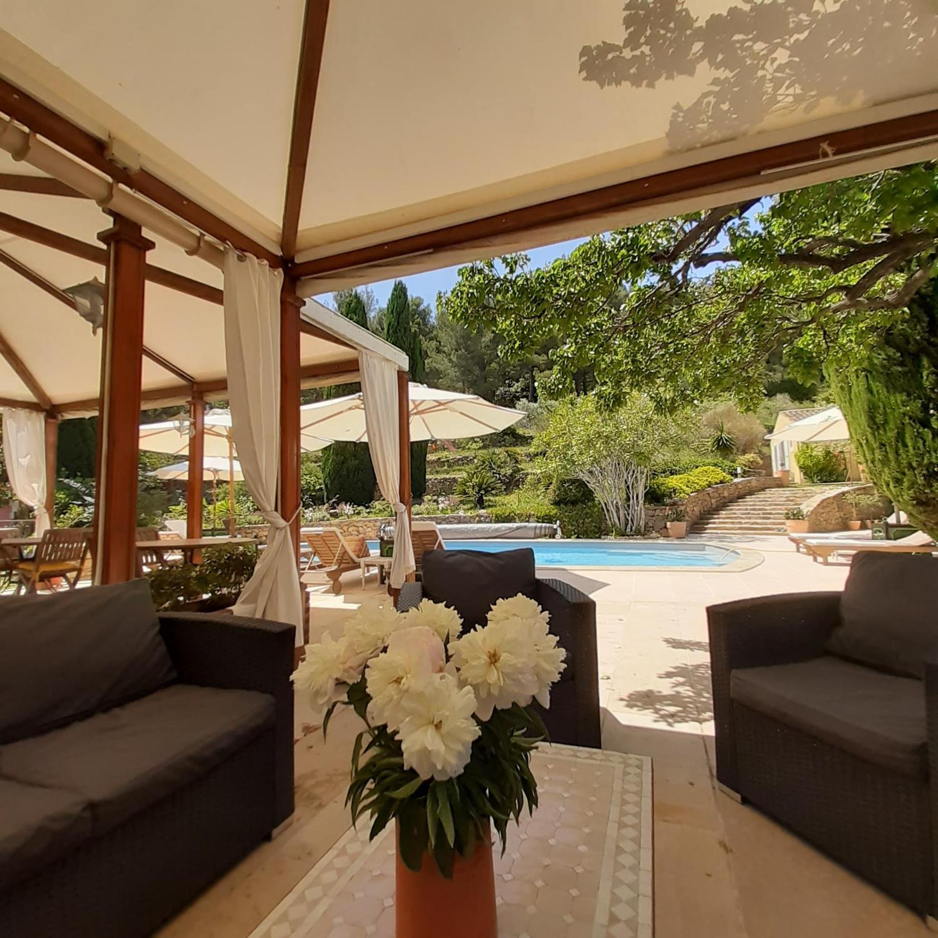 Mas Lei Bancau Bed & Breakfast Le Beausset Exterior photo